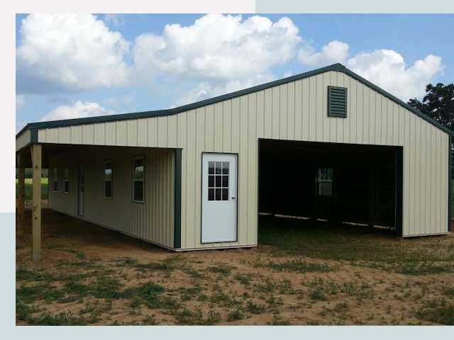 Строительство конюшен в Омске